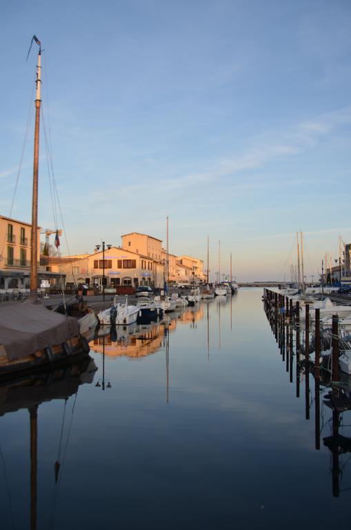 Les Chambres D'Andrea Marseillan  Luaran gambar