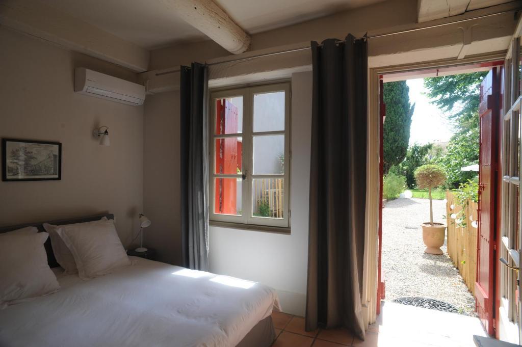 Les Chambres D'Andrea Marseillan  Luaran gambar