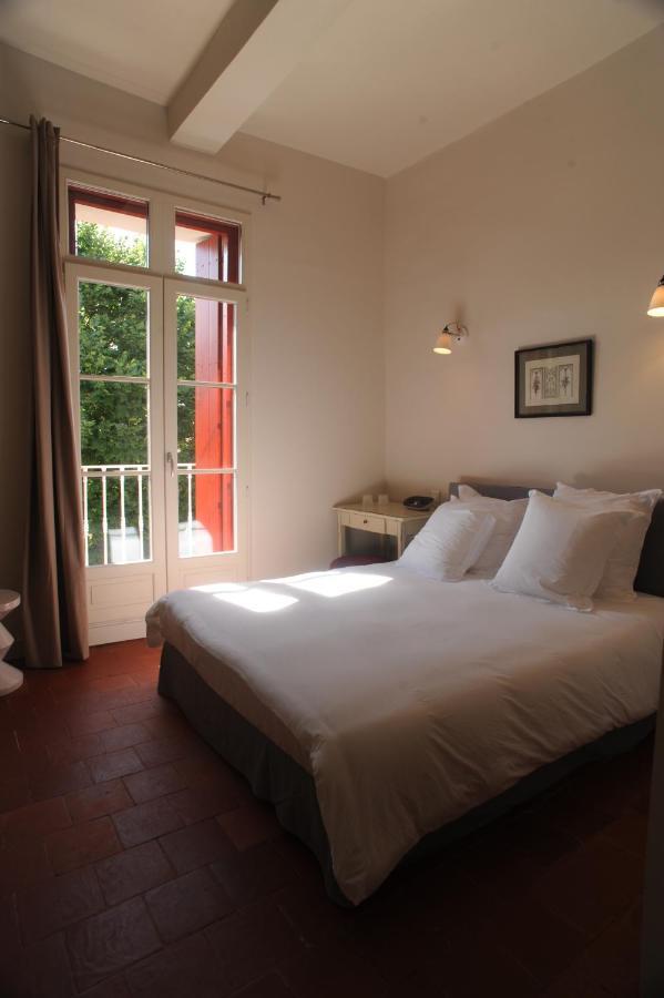 Les Chambres D'Andrea Marseillan  Luaran gambar